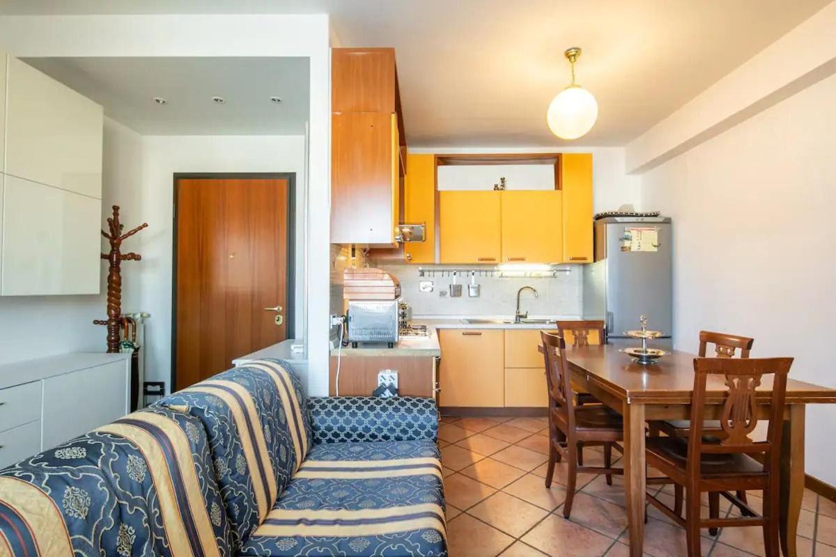 Suite Con 2 Balconi - 6 Guest Prato (Prato) Exterior foto